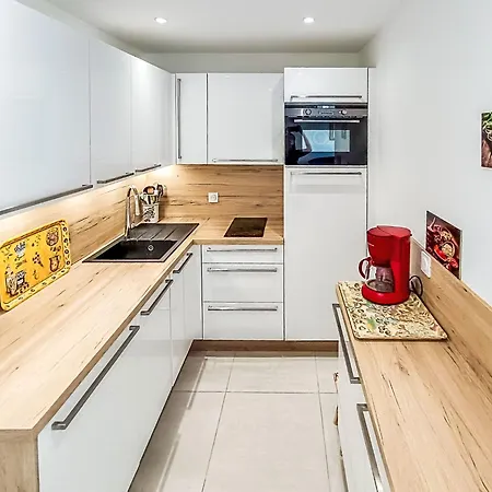 Lägenhet Le Vieux Port-2 By Interhome Saint-Raphaël